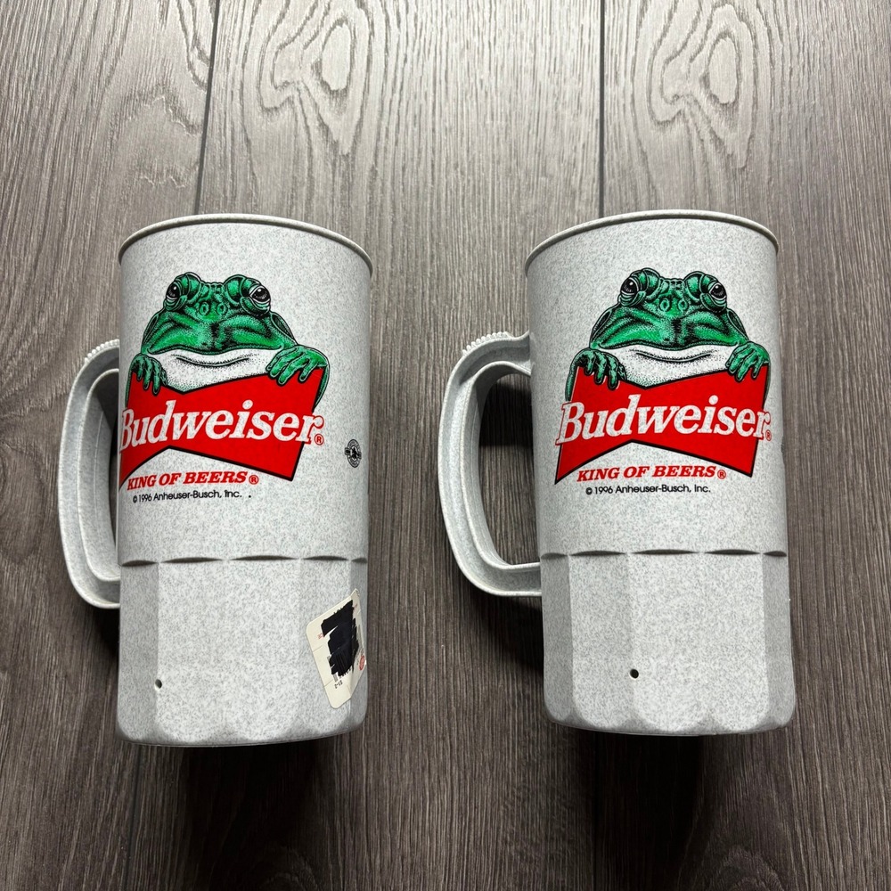 Vintage 1996 Budweiser Frog Plastic Mugs Set of 2 Betras USA Super Liter Grey